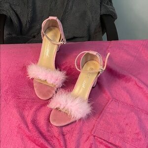 Pink Feathered Women’s heels